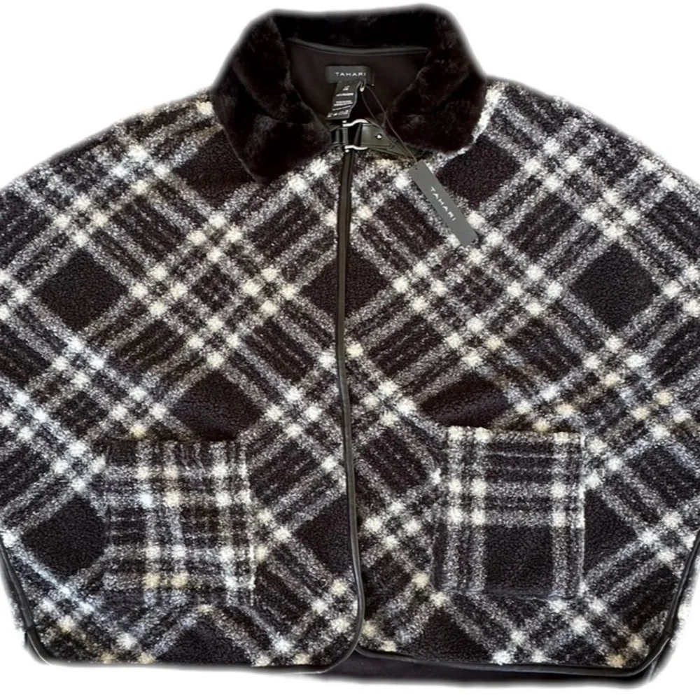 Ladies Tahari Full Zip Collar Dolman Sleeve Poncho Sweater Black Plaid S/M
